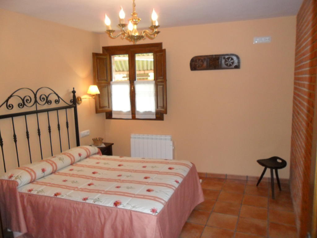 Apartamentos Rurales Los Villares Colunga Chambre photo